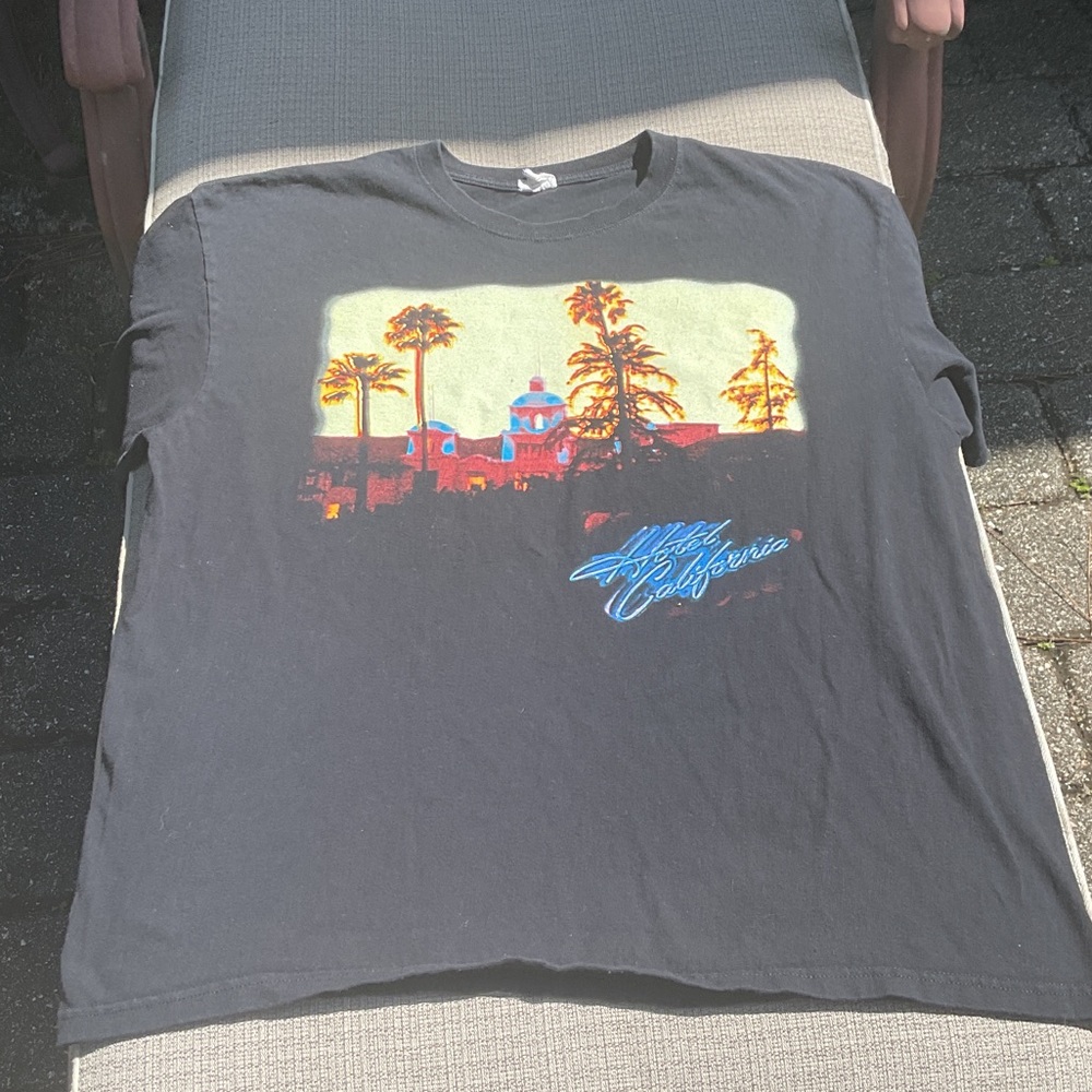 Anvil Eagles Hotel California Black Tee, Size XL